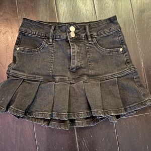 Windsor Black Denim Pleated Skirt size XS